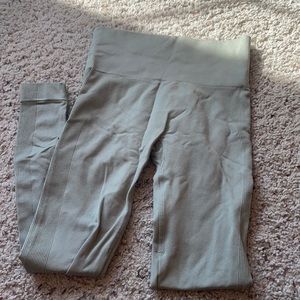 SETactive green leggings